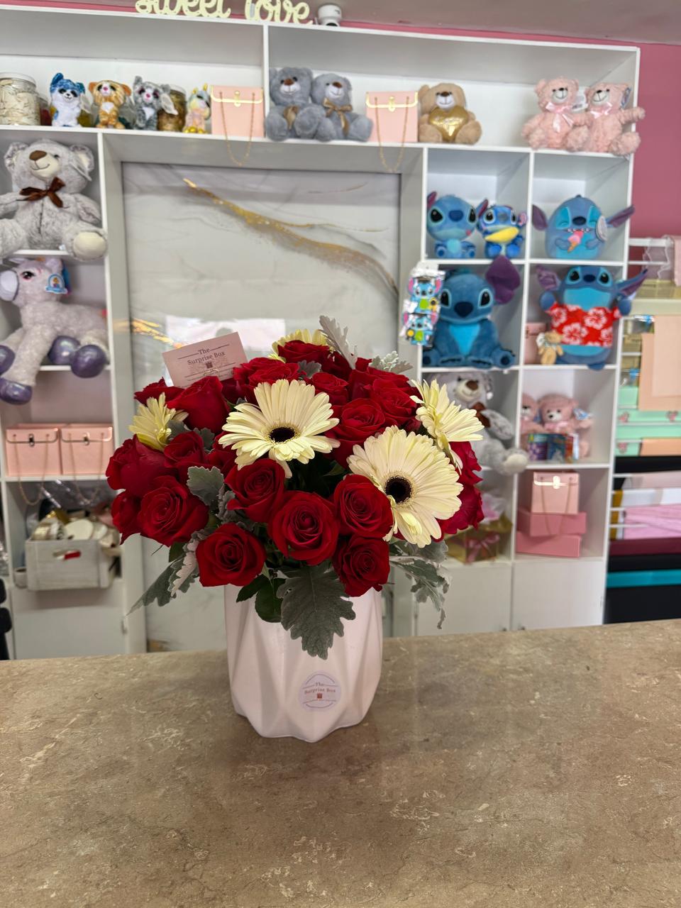 Jarrón Rosas y Gerberas