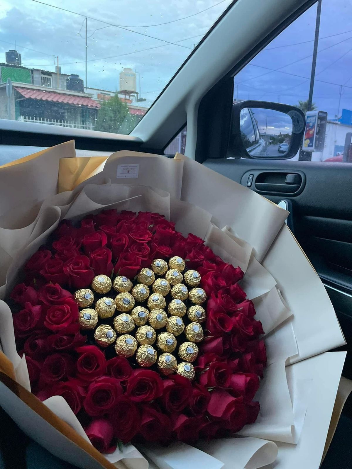 Bouquet LOVE 100 rosas