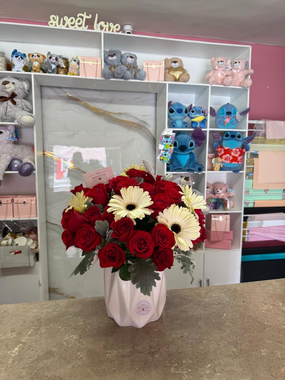 Jarrón Rosas y Gerberas